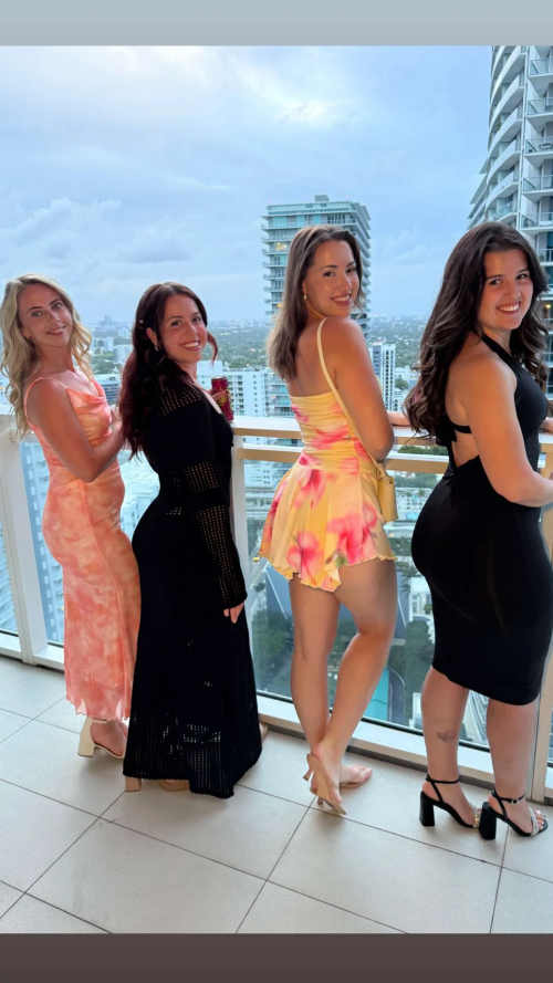 1000482779a709f68fff4649fb