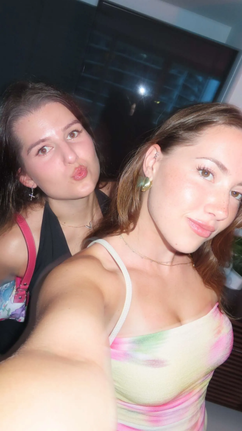 100048279499833356ddc29984