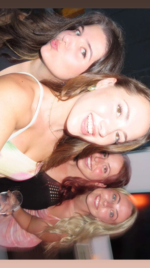 1000482796bda33503ac62a958