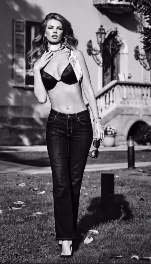 10004903585ec1c72f4d2813b1