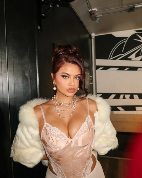 100049451903c3c96ee13301c9