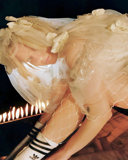 10004993176cac995d29dea99a