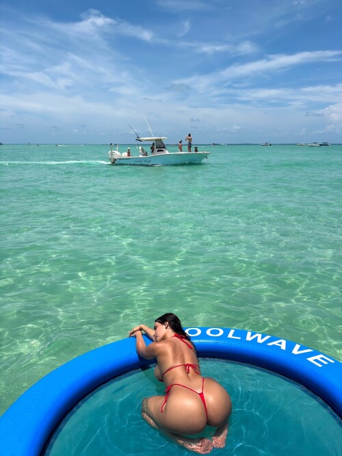 1000585657f32cb690bf500026