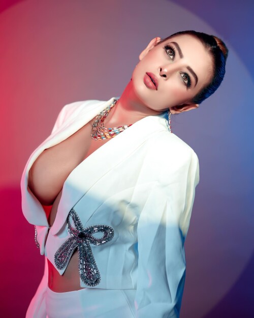 1000630142859acc3b0ad8755f