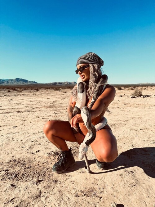 100067138485ee9be22e5878f0