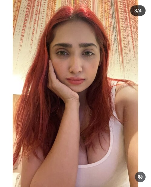 1000736599792baf9d4a9aaef4