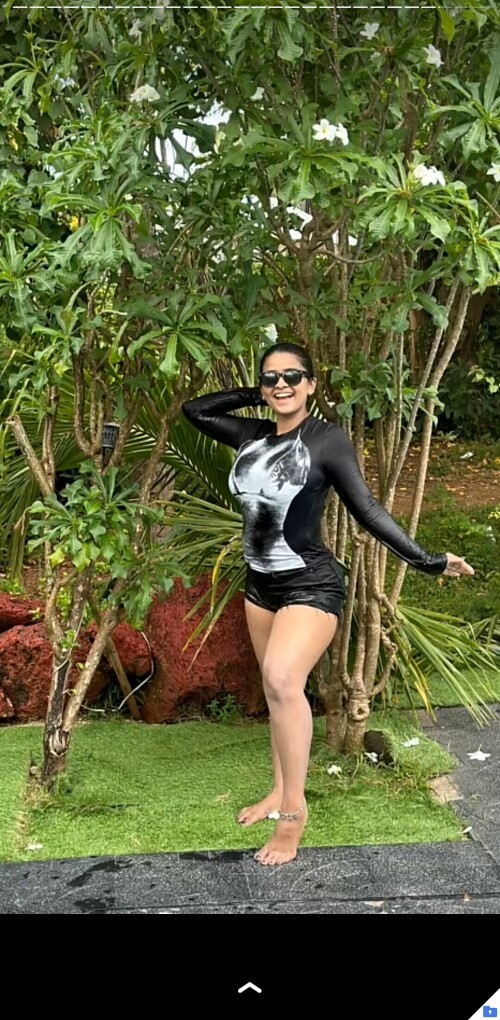 1000738437ff7c981d17e4fdd1