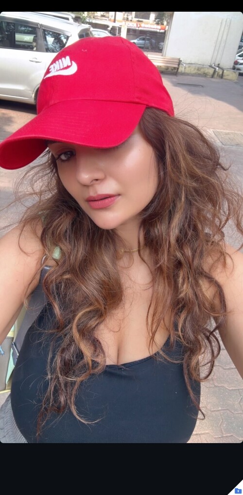 1000739327b1999af17c25552e