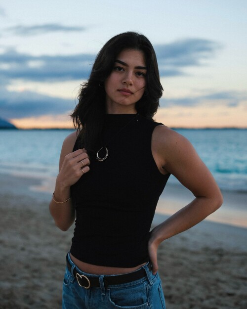 100073955921935f2722cade44