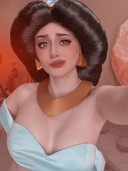 1000773296d31a5f12651daa82