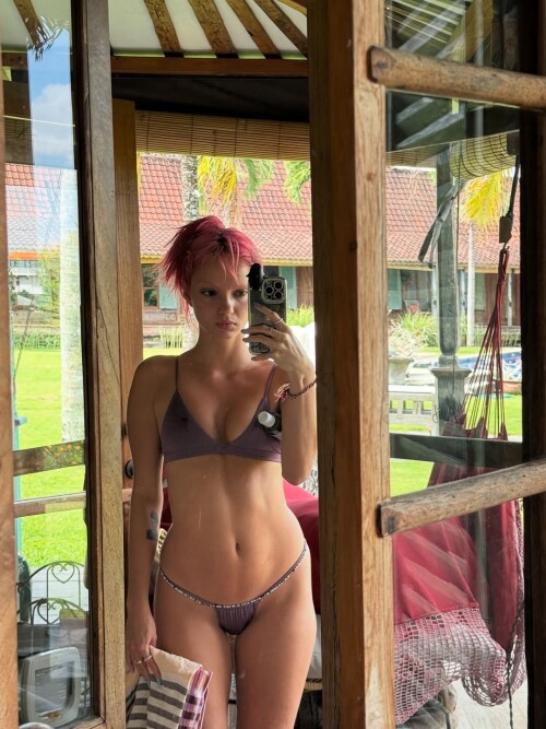 10008835076aecf3b487a97db4