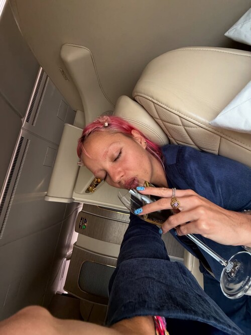 1000883513040f697de43ed5d3