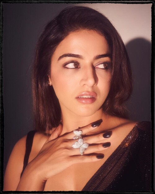 1000994040414fd3fcb03caa49