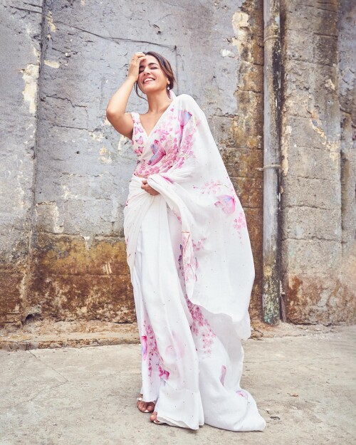 10009940719085e9993cdbdfd7