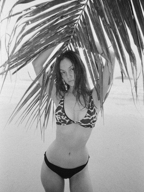 10010786180a8bc891e3569189f4e9dec9de822eef