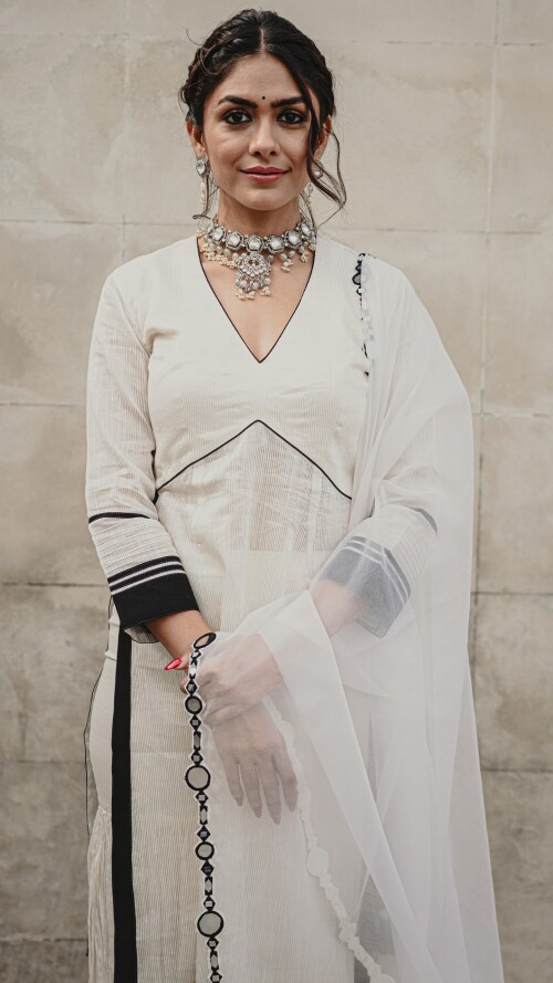 10010827207965cbf598f5f24c5c163266f5d09e9c