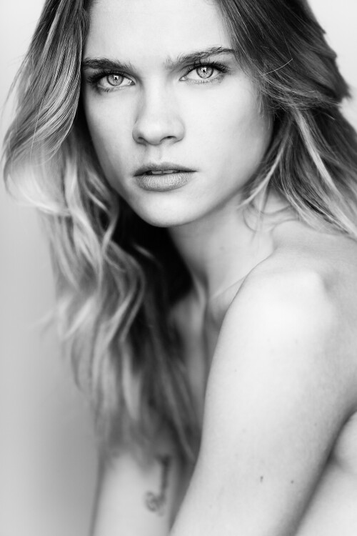 100167a55fb68a46c183e