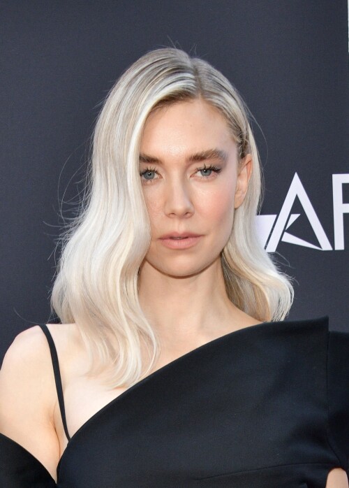HOLLYWOOD, CALIFORNIA - NOVEMBER 05: Vanessa Kirby attends The Son" Premiere during 2022 AFI Fest at TCL Chinese Theatre on November 05, 2022 in Hollywood, California. (Photo by Araya Doheny/WireImage)
