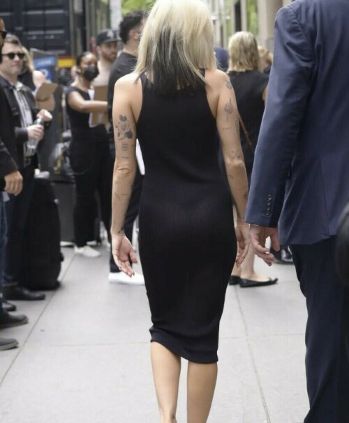 10111656 2531 45EF BC99 2B1248B7AE2A