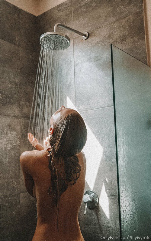 1017x1616 9adf1d22092298575d6c9d7652933182