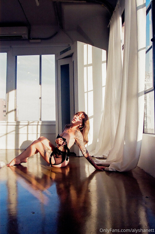 1037x1565 b96055e313e474fd677c8902d54155dc