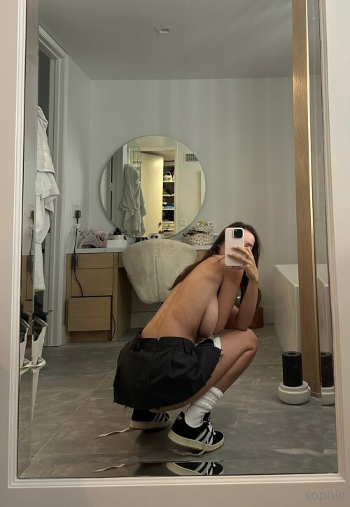 1047x1519 ac1a780aef3df356611546ea7359b5b8e53ea79fd9397312