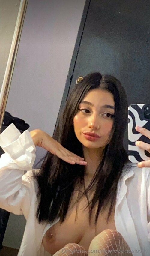 1050x1792 4c6bceb3d8c29aac86f12efc7d2aa39a7652fd0e84d3a594