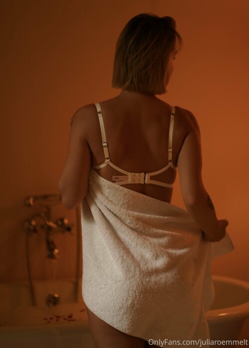 1080x1510 f9320732ea6e454af58f67d328b95901