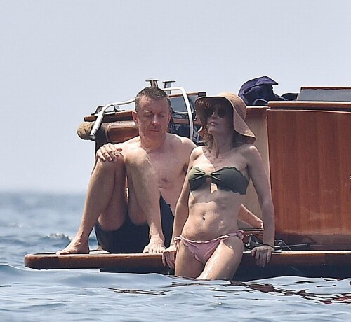 1083130731d667392a53186ba3