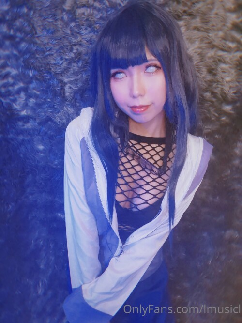 10 Hinata Hyuga 10c376eb0721d372af