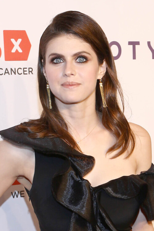 11 DXoD4rL59b1ef8e5e8043be