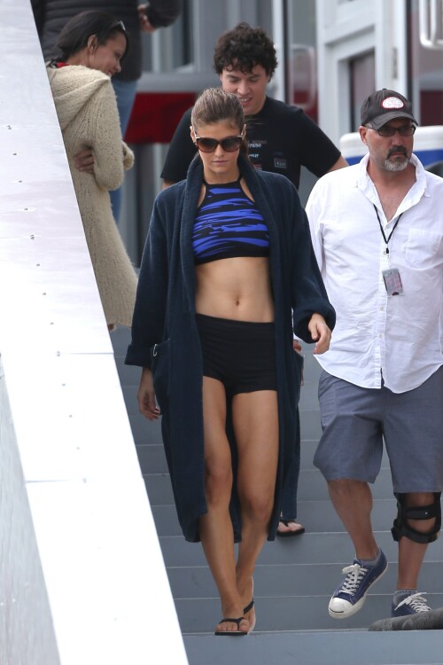 11 rRHZUQk48de4fa2b58f2908