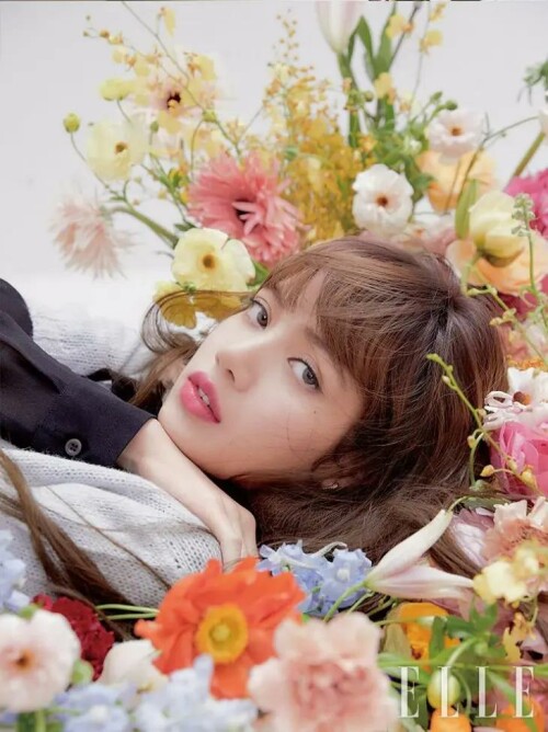 11 HQ Photos BLACKPINK Lisa ELLE Korea Magazine February 2020 Issue