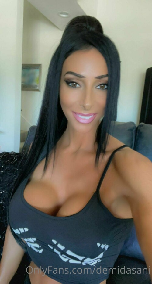 1100x2048 84de949708f400bcc75d3058119e22f4