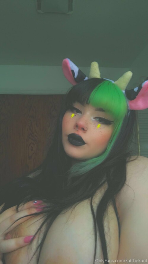 1126x2000 765d97f1cd50e631d6cdfc12df1caee1