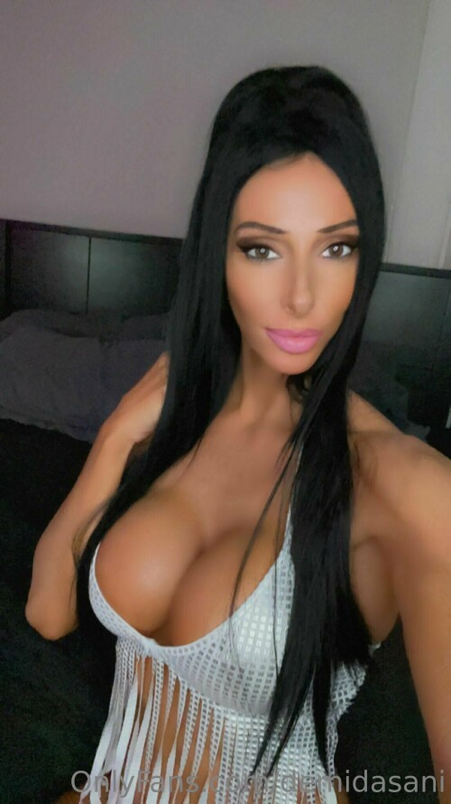 1150x2048 0714676c632aaf2cd6168bbe939079b55dcc7eee72e7a9b4