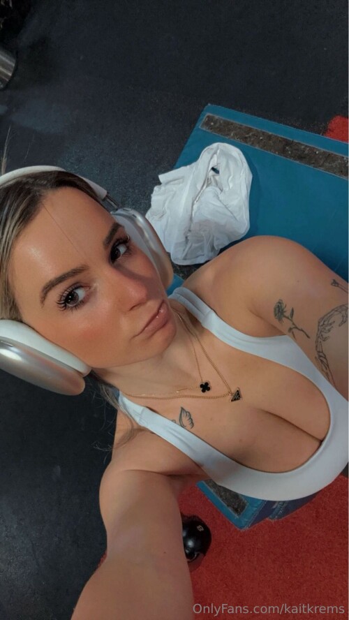 1153x2048 0caa1deae8b4377163c9065ccbc0811d8315a5c12763215c