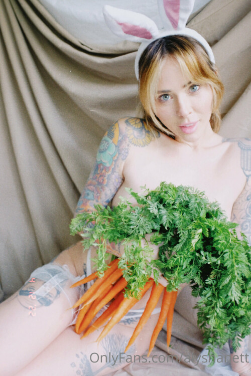 1184x1776 edaec480bbe71f6e22bb8c901a36c075