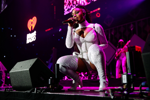 1192423025484185b89bd10d78