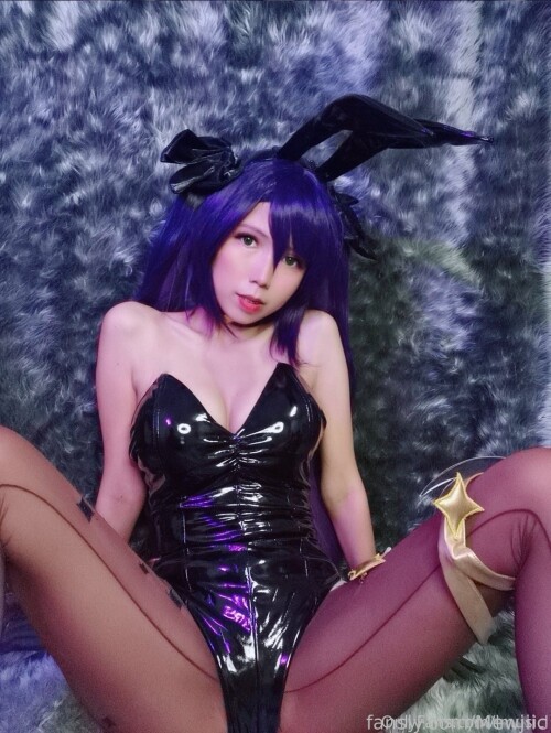 11 Mona 112aac83f4e4855fc9