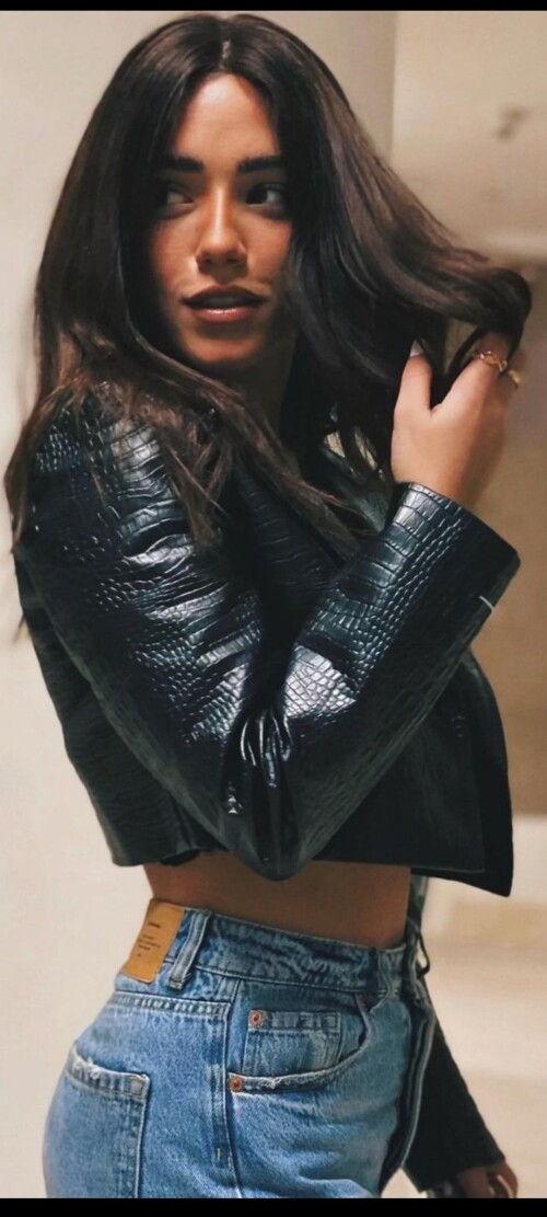 11pwyhs Aya Selim dnm84s7fggna109a6e0f2bdd7436d