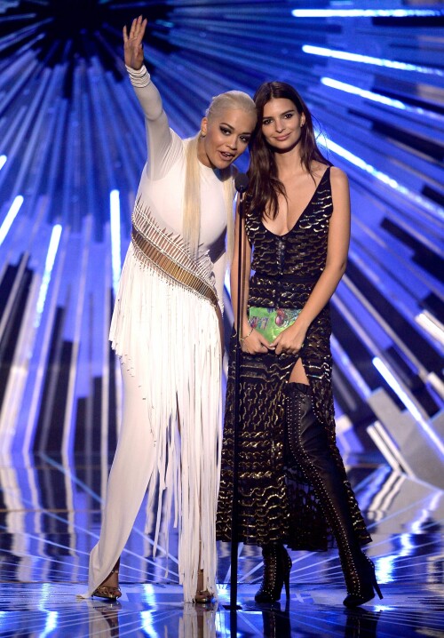 12 LxMxTEc7d2ed4ebfc881830