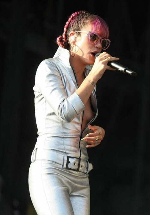 12 gallery enlarged lilly allen concert