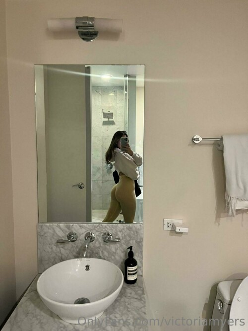 1200x1600 29a1c3c0044920e31113823b99004275