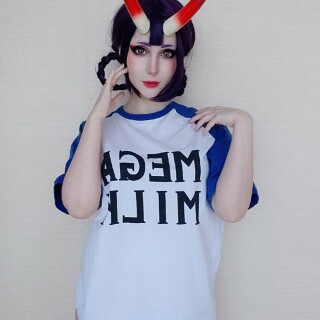 1200x1600_e6d0c752cfbd736d21b2f94bf610eaf4