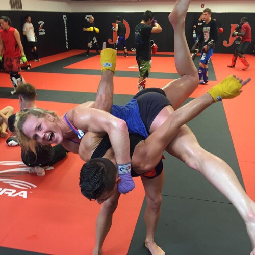 1226984887952032302 1435662511a04a04773d066b68