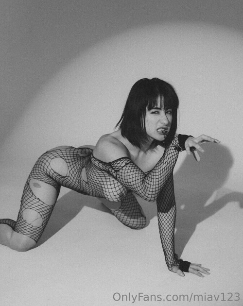 1270x1600 dce77a5e96b33184848e2c7ae58b674f 1