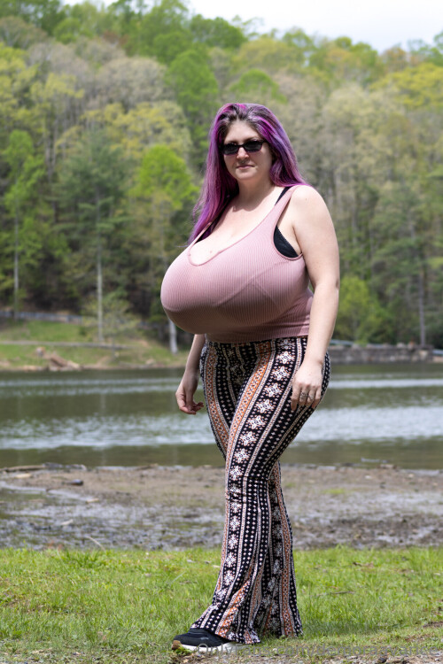 1280x1920 8e5b09bb9ffb5d25891ed1044708caa4a3bb2154b8dc8f9d