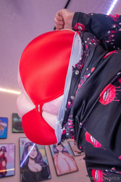 1280x1920 b8167464b045a2e49c7c69b1680d7864523242ee53d47e98