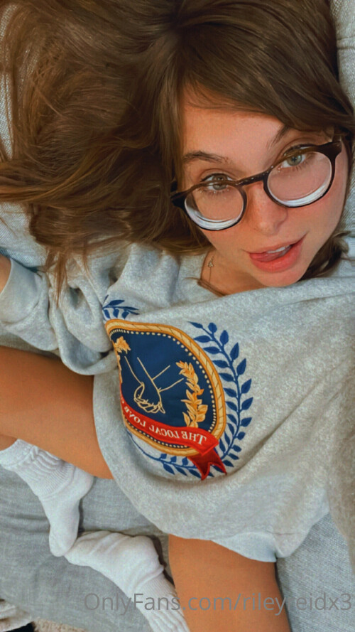 1284x2282 001a4a8ba0236d8bf2914778d679f9e2